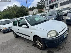 Branco Usado 2000 Renault Clio II | € 850 (Super Preço)