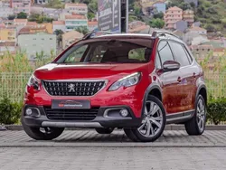 Vermelho Usado 2018 Peugeot 2008 Crossway SUV | € 14.490 (Preço elevado)