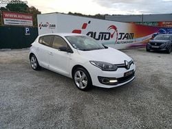 Branco Usado 2014 Renault Mégane III LIMITED Citadino | € 8.500