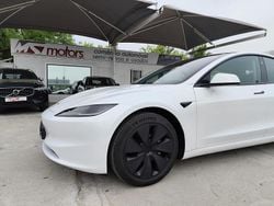 Branco Usado 2025 Tesla Model 3 Sedan | € 37.950 (Preço justo)
