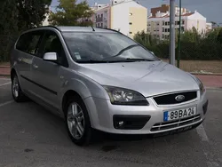 Cinza Usado 2005 Ford Focus Trend Carrinha | € 4.900