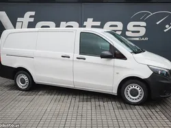 Branco Usado 2019 Mercedes Vito Monovolume | € 19.980