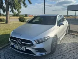 Cinza prata Usado 2019 Mercedes A200 AMG line Citadino | € 26.500 (Preço justo)