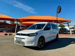 Branco Usado 2024 VW Caddy Maxi Life Monovolume | € 34.950