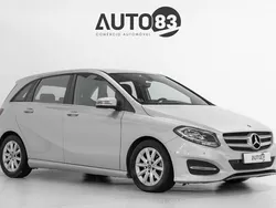 Cinzento Usado 2018 Mercedes B180 Style Monovolume | € 17.990 (Bom preço)
