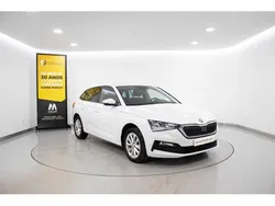 Branco Usado 2023 Skoda Scala Citadino | € 20.480 (Caro)
