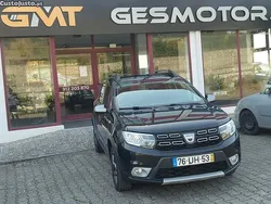 Preto Usado 2018 Dacia Sandero Stepway Citadino | € 11.990 (Preço justo)