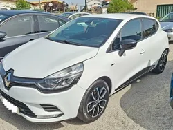 Branco Usado 2017 Renault Clio IV LIMITED | € 12.450 (Preço justo)