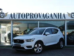 Branco Usado 2021 Volvo XC40 Momentum SUV | € 29.500 (Preço justo)