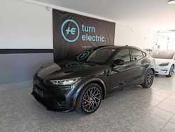 Preto Usado 2023 Ford Mustang Mach-E SUV | € 45.900 (Preço justo)