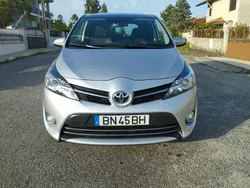 Usado 2014 Toyota Verso Monovolume | € 11.400