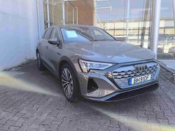 Cinzento Usado 2024 Audi Q8 e-tron S-Line SUV | € 66.990