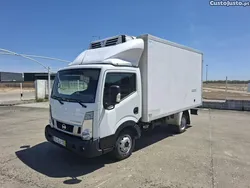 Branco Usado 2015 Nissan Cabstar Pickup | € 18.000
