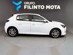 Branco Usado 2020 Peugeot 208 Business-Line Citadino | € 14.990 (Preço justo)