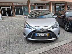 Usado 2019 Toyota Yaris Comfort Sedan | € 13.750 (Preço justo)
