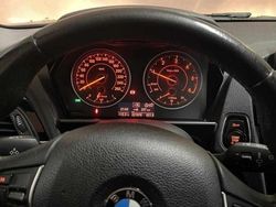 Cinzento Usado 2015 BMW 116 Citadino | € 14.990 (Caro)