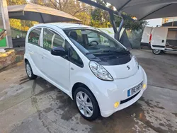 Branco Usado 2018 Peugeot iON Citadino | € 10.750