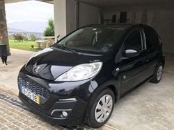Usado 2013 Peugeot 107 Envy Citadino | € 7.350 (Bom preço)