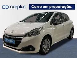 Branco Usado 2016 Peugeot 208 Access Citadino | € 10.900 (Preço elevado)