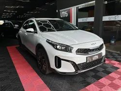 Branco Usado 2024 Kia XCeed SUV | € 25.950