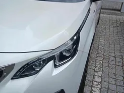 Branco Usado 2017 Peugeot 3008 Citadino | € 18.000 (Preço justo)