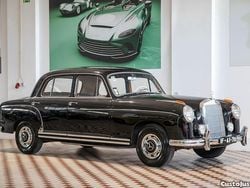 Preto Usado 1980 Mercedes 220 | € 44.500