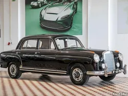 Preto Usado 1980 Mercedes 220 | € 44.500