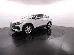 Branco Usado 2023 Audi Q4 e-tron SUV | € 40.900 (Bom preço)