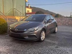 Cinzento Usado 2017 Opel Astra Edition Citadino | € 9.999 (Bom preço)