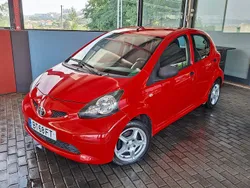 Vermelho Usado 2009 Toyota Aygo Citadino | € 4.990 (Preço justo)