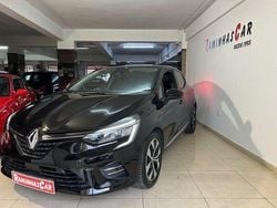 Preto Usado 2023 Renault Clio V Evolution | € 15.750 (Bom preço)