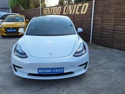 Vermelho Usado 2019 Tesla Model 3 Standard Range Plus Sedan | € 28.980