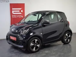 Preto Usado 2021 Smart ForTwo Electric Drive Passion Coupé | € 12.500 (Bom preço)