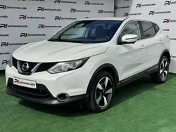 Branco pérola Usado 2016 Nissan Qashqai Acenta SUV | € 14.850 (Preço justo)