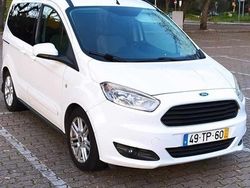 Branco Usado 2017 Ford Tourneo Carrinha | € 7.900