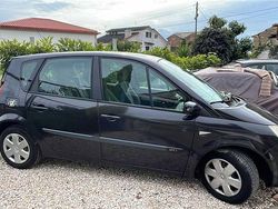 Usado 2004 Renault Scénic II Monovolume | € 2.500 (Preço justo)