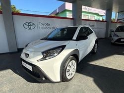 Branco Usado 2024 Toyota Aygo Play Citadino | € 17.750 (Preço justo)
