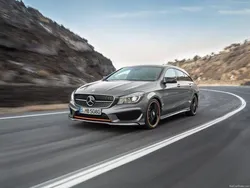 Branco Usado 2019 Mercedes CLA180 Shooting Brake Edition Carrinha | € 24.000