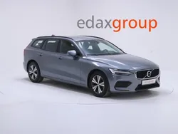 Cinza Usado 2020 Volvo V60 Momentum Carrinha | € 17.990 (Bom preço)