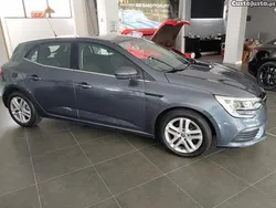 Cinza Usado 2019 Renault Mégane IV Citadino | € 13.990