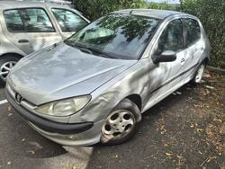 Usado 2001 Peugeot 206 Sedan | € 1.200 (Preço justo)