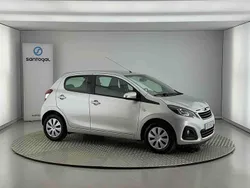 Cinzento Usado 2019 Peugeot 108 Active Citadino | € 11.490 (Preço elevado)
