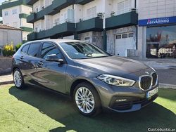 Cinza Usado 2021 BMW 116 Luxury Line Citadino | € 25.950 (Preço justo)
