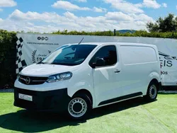 Branco Usado 2023 Opel Vivaro Essentia Van | € 23.900