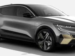 Cinza Usado 2023 Renault Mégane Evolution | € 35.990