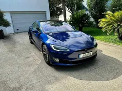 Azul Usado 2017 Tesla Model S Sedan | € 38.500