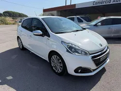 Branco Usado 2019 Peugeot 208 Citadino | € 11.250 (Bom preço)