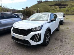 Branco Usado 2024 Peugeot e-2008 Active SUV | € 30.250