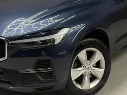 Cinza Usado 2021 Volvo XC40 SUV | € 27.999 (Preço justo)