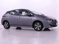 Nuevo gris/negro Usado 2022 Nissan Leaf Acenta Citadino | € 21.200 (Preço justo)